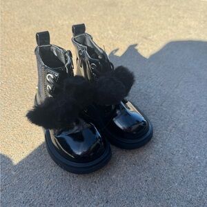 Stylish Black Toddler size 6 Boots
